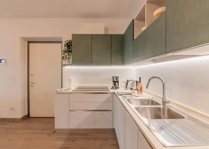 Dei Venti - Breva By Curtiaffitti * Pianello Del Lario