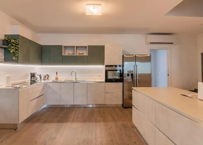 Villa Dei Venti - Breva By Curtiaffitti